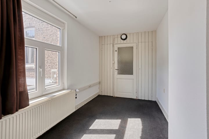 Foto 16 van Antoon van Elenstraat 56