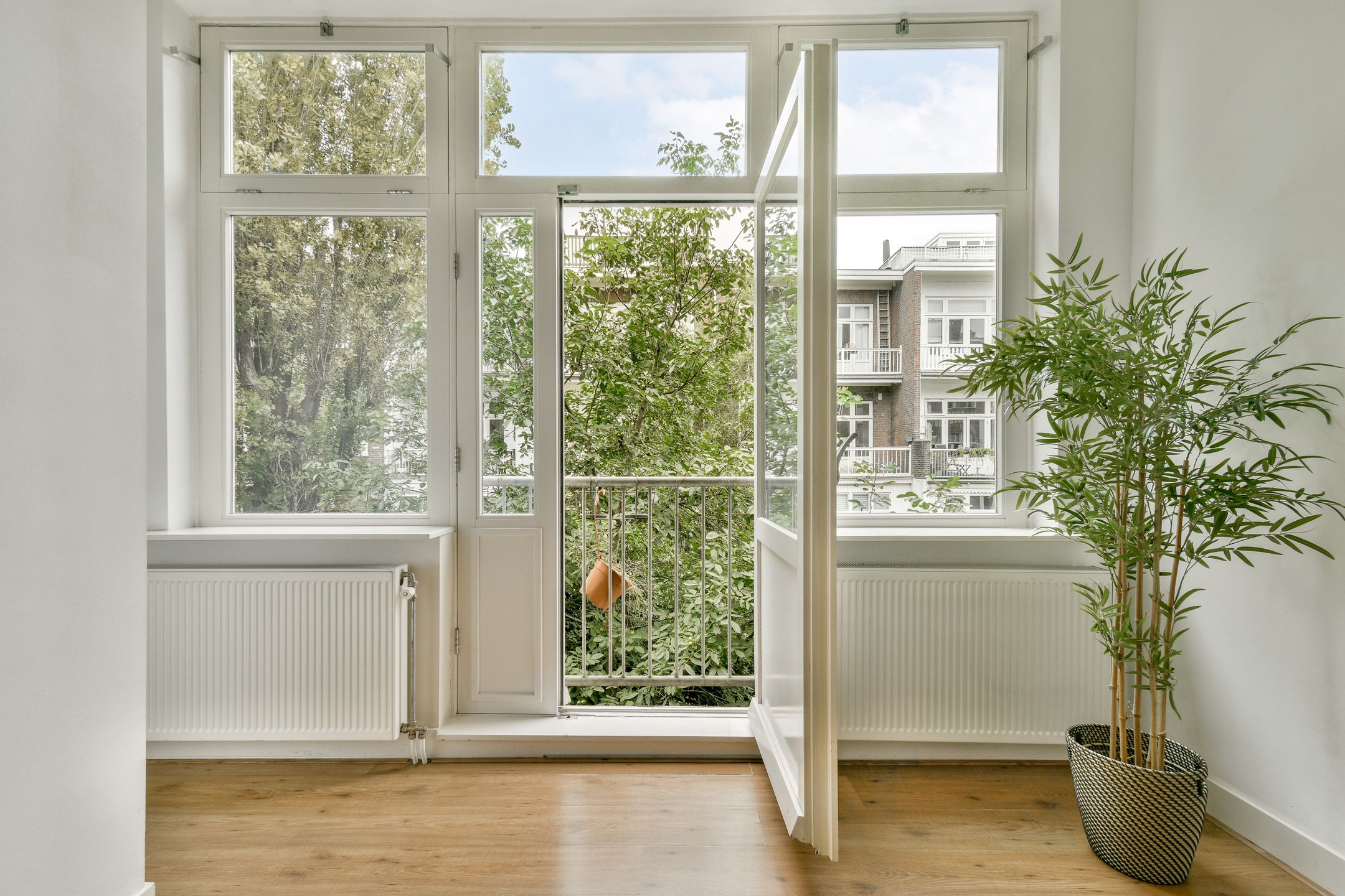 Photo 15 of Valeriusstraat 220-2