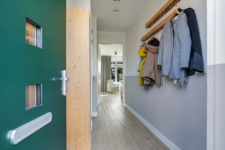 Foto 10 van Weegbree 61