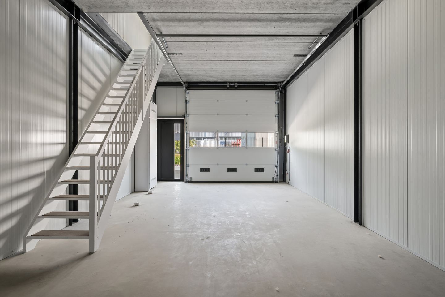 View photo 5 of Antonie van Leeuwenhoekstraat 1-B12