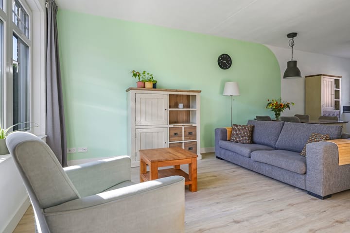 Foto 12 van Weegbree 61