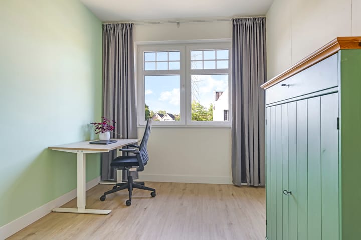 Foto 39 van Weegbree 61