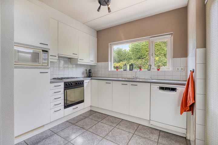 Photo 15 of Hoofdstraat 37