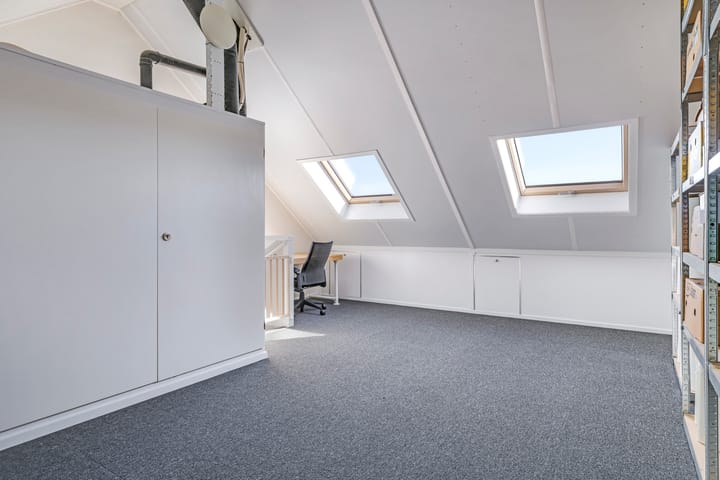 Foto 46 van Weegbree 61