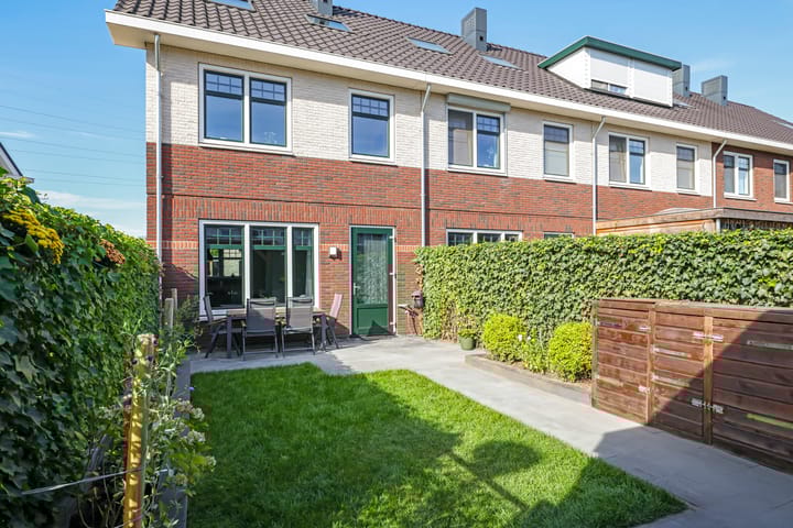 Foto 49 van Weegbree 61