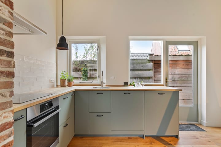 Foto 8 van Schoolstraat 4