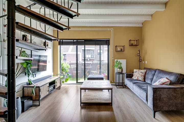 Foto 11 van Rozenstraat 104