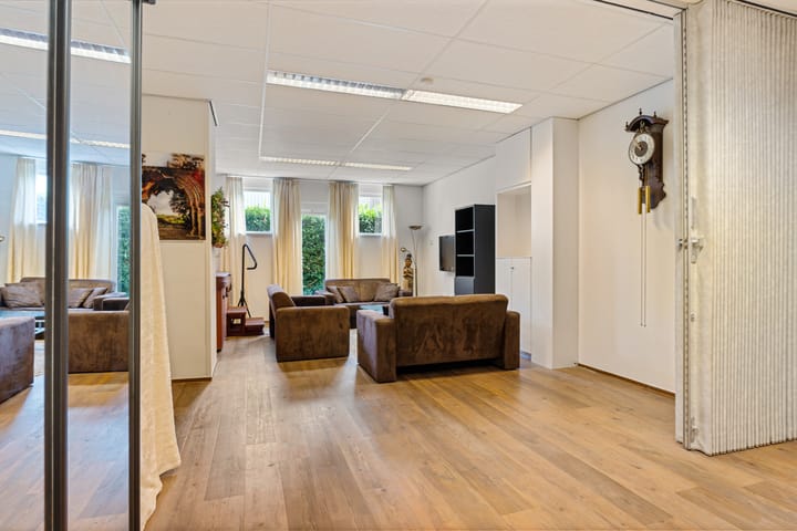 Foto 21 van Koraalrood 42