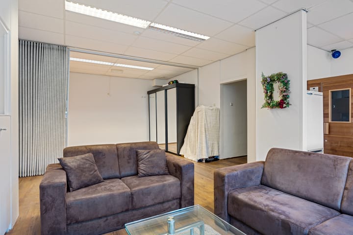 Foto 25 van Koraalrood 42