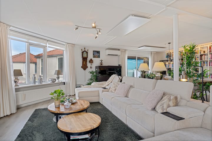 Foto 33 van Koraalrood 42