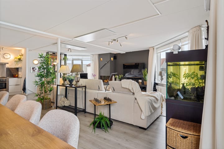 Foto 40 van Koraalrood 42