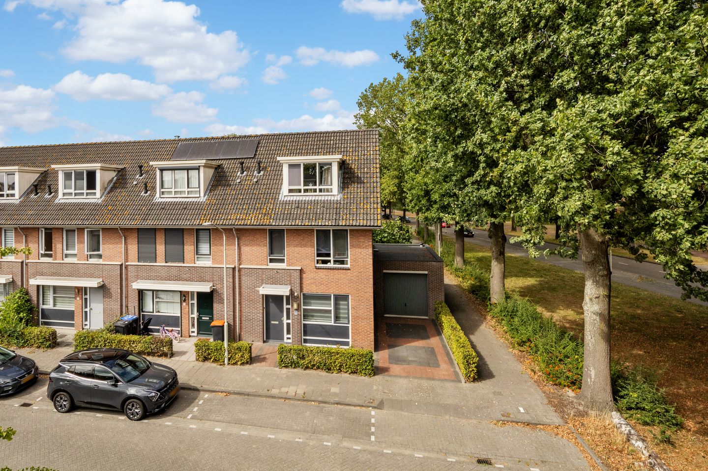 Foto 40 van Televisiestraat 87