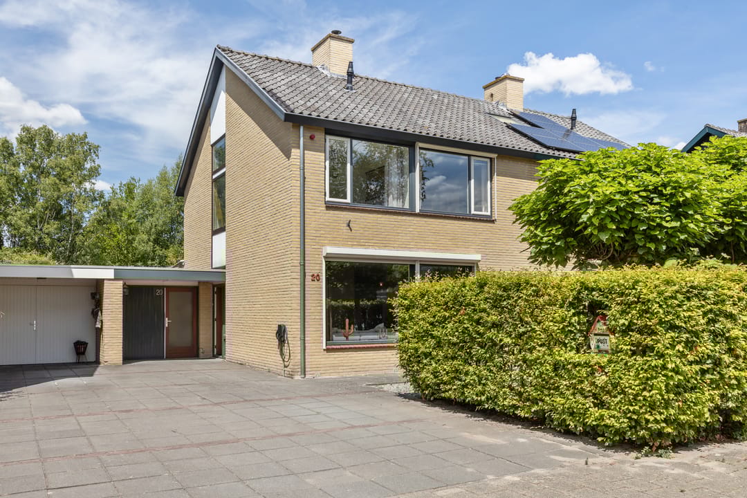 Photo 1 of Burgemeester de van der Schuerenlaan 20