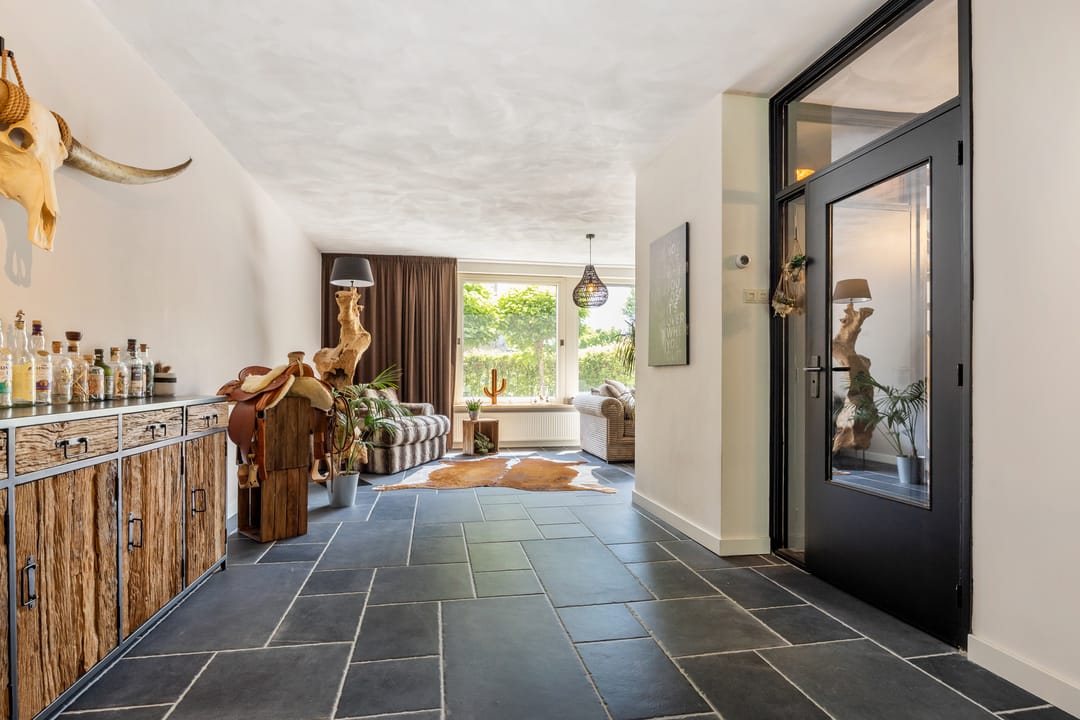 Photo 2 of Burgemeester de van der Schuerenlaan 20