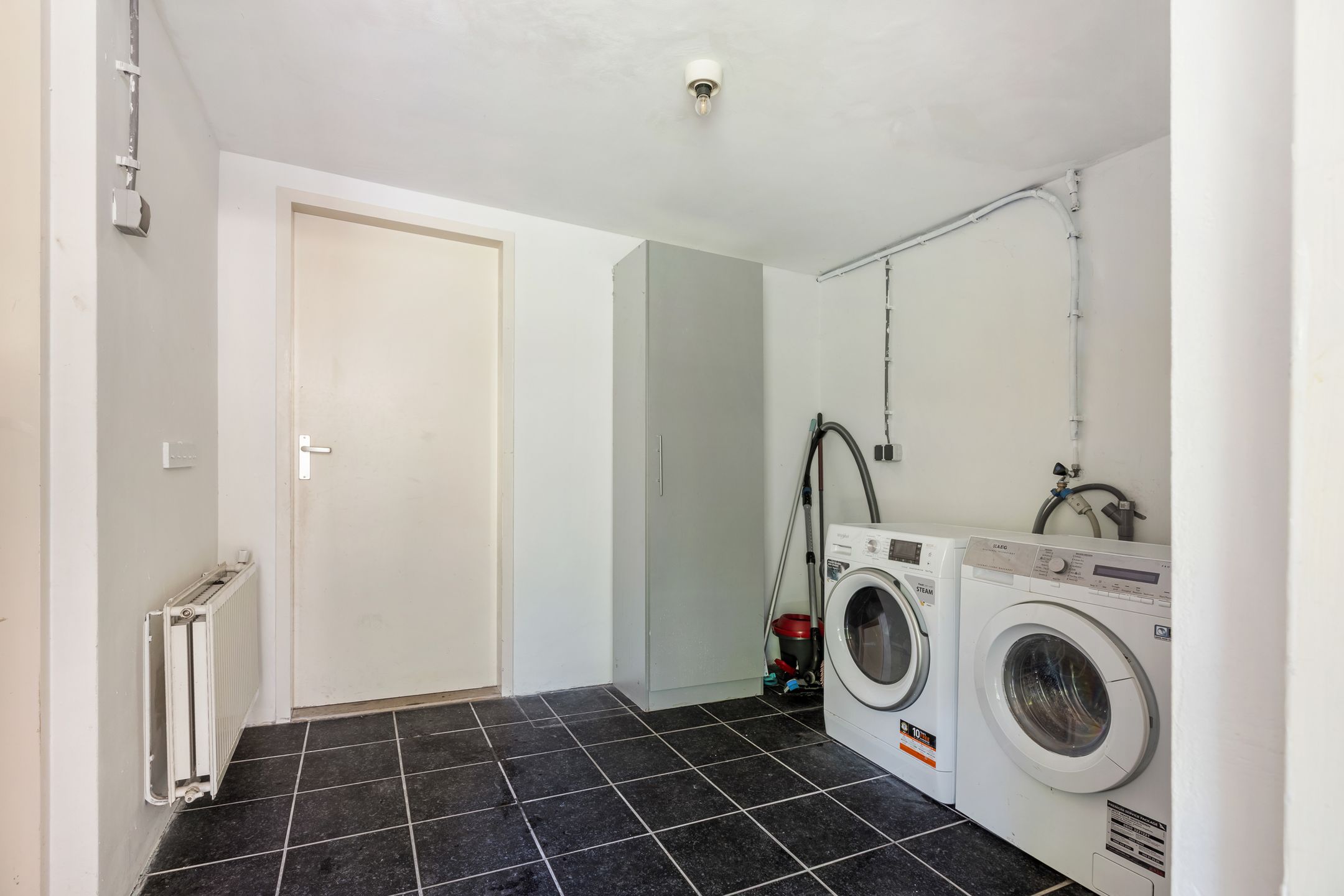 Photo 27 of Burgemeester de van der Schuerenlaan 20