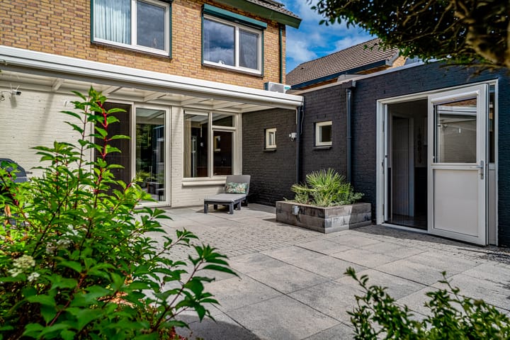 Foto 28 van Antoniusstraat 4