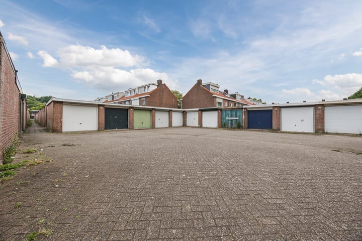 Photo 3 of Kruisherenstraat 50