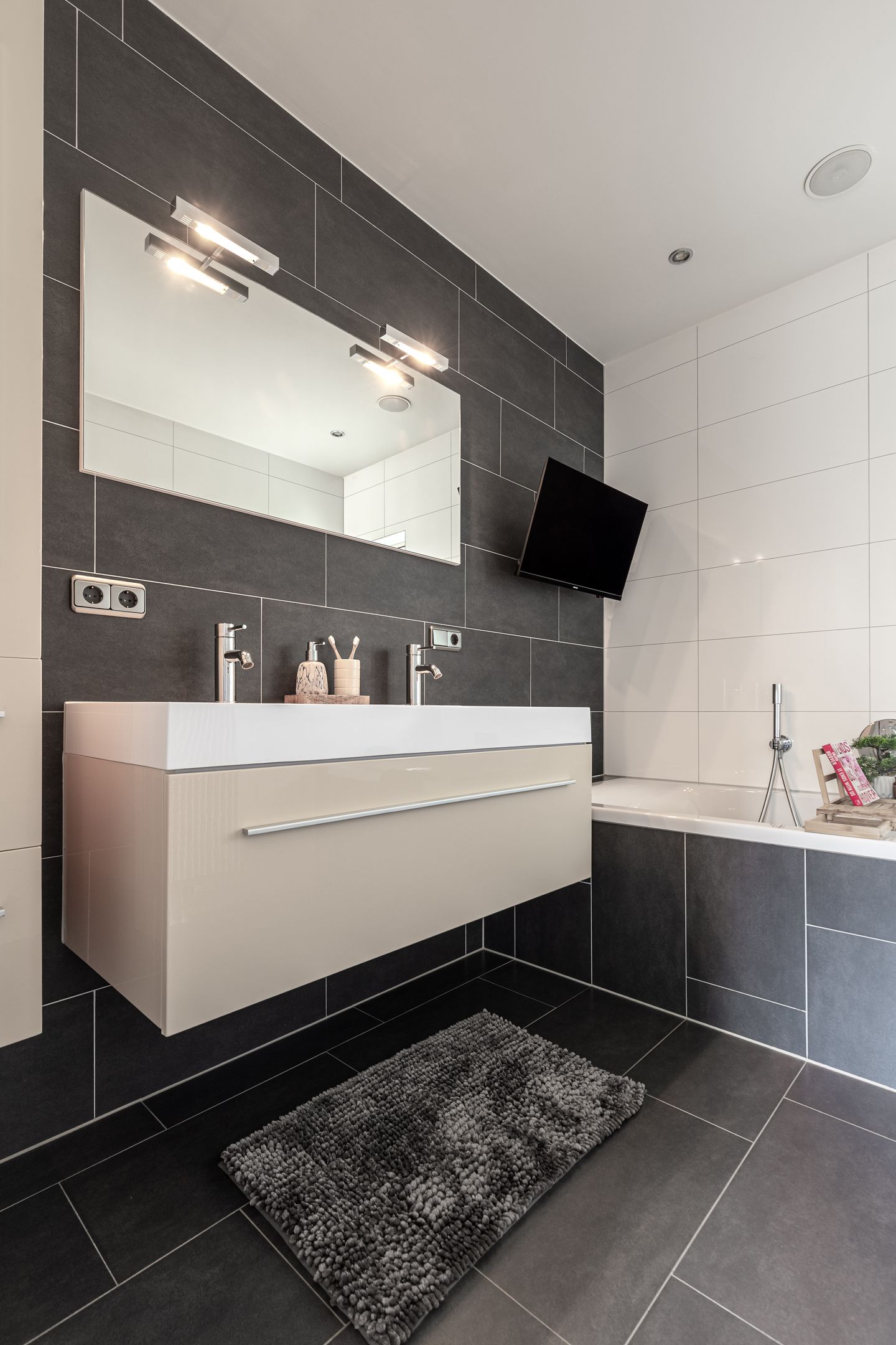 Photo 40 of Laagstraat 46