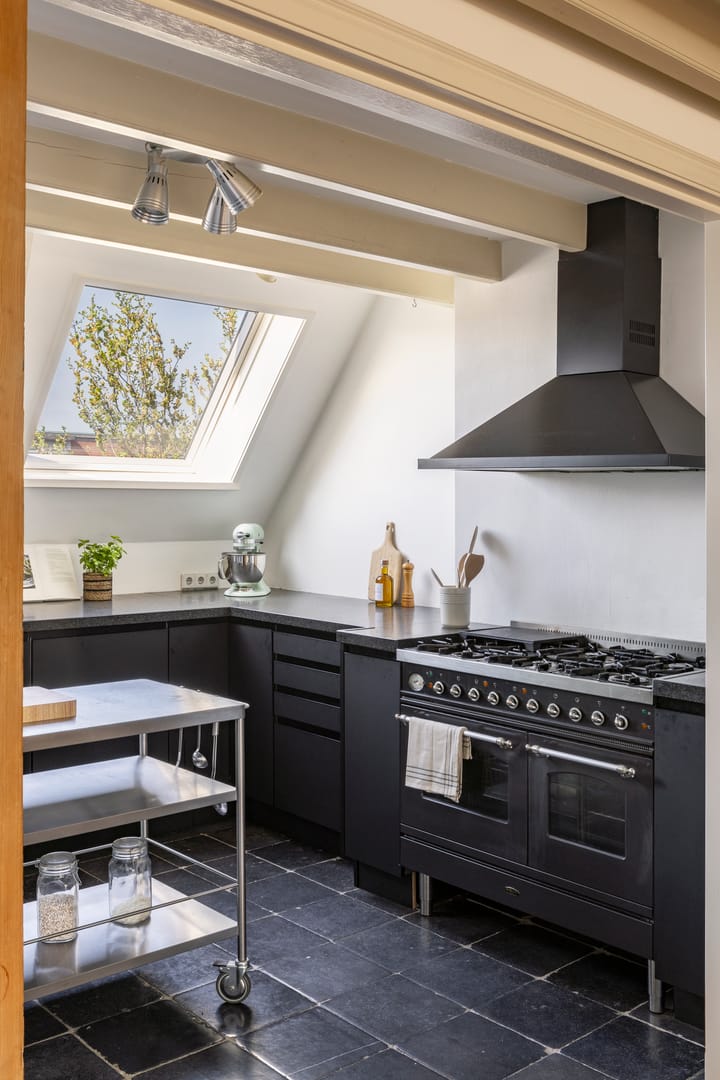 Photo 10 of Wijttenbachstraat 56-3