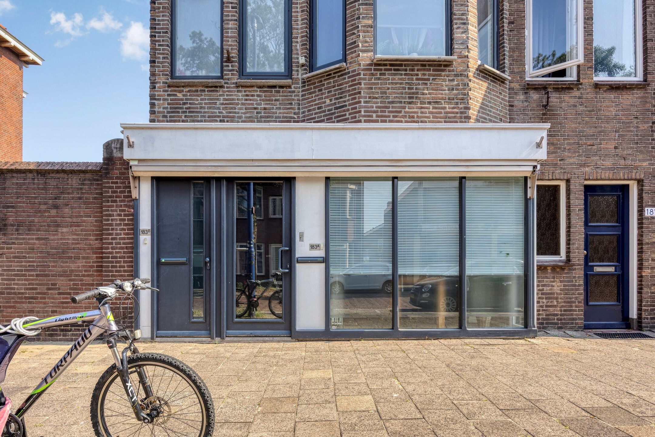 Photo 9 of Prins Hendrikstraat 183-A