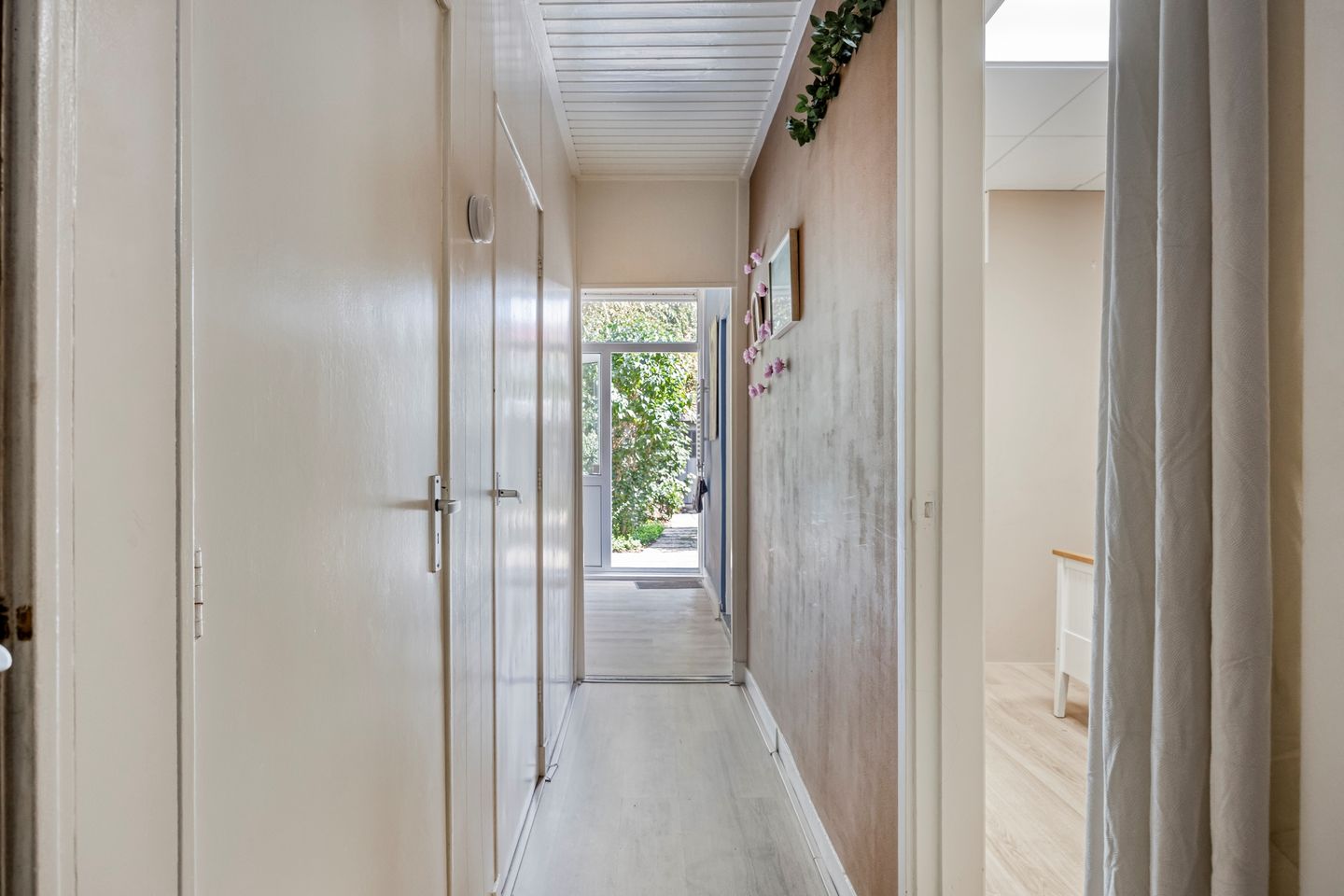 Photo 20 of Prins Hendrikstraat 183-A