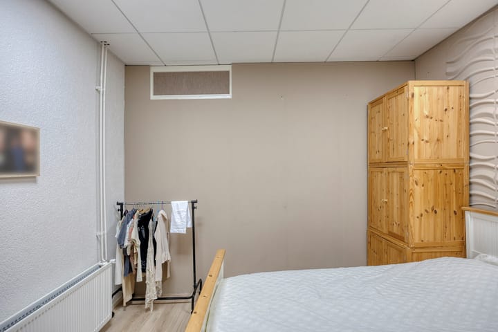 Photo 26 of Prins Hendrikstraat 183-A