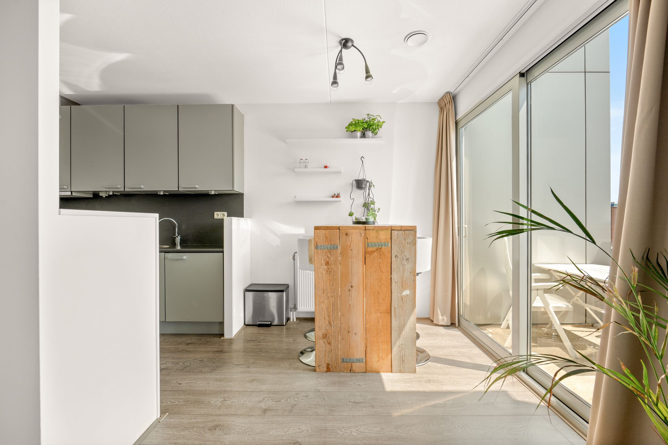 Foto 6 van Pieter Calandlaan 226-L