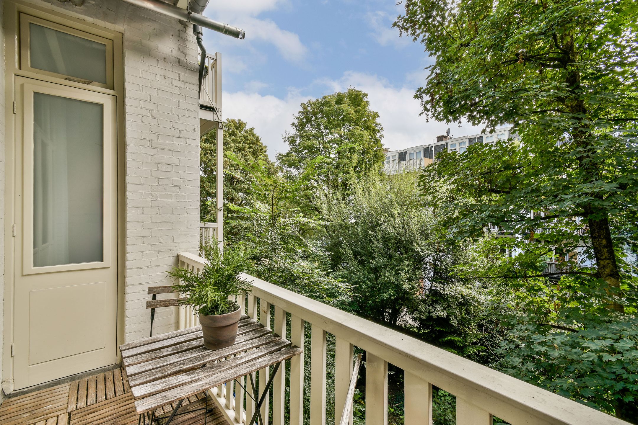 Foto 15 van Admiraal De Ruijterweg 102-2