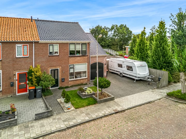 Foto 1 van Pastoor van Santestraat 33