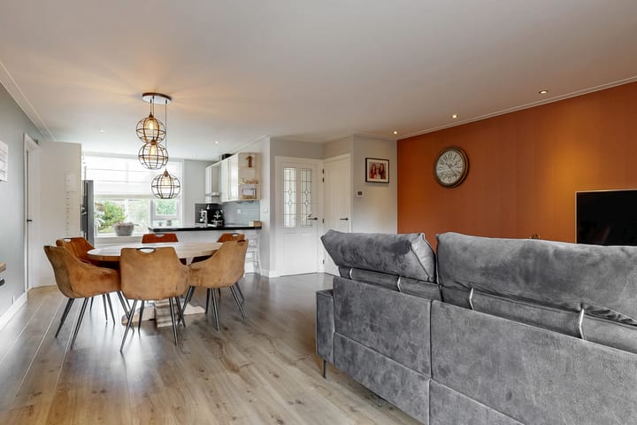 Foto 8 van Pastoor van Santestraat 33