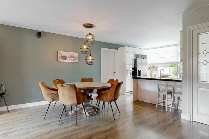 Foto 9 van Pastoor van Santestraat 33