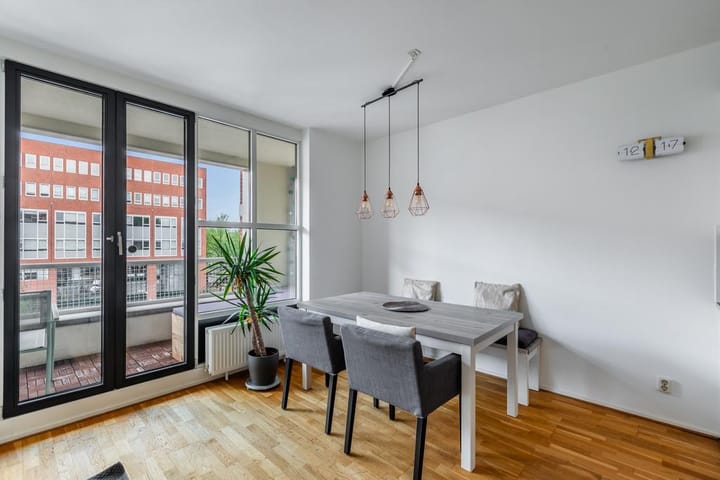 Foto 3 van Waterlooplein 5-C