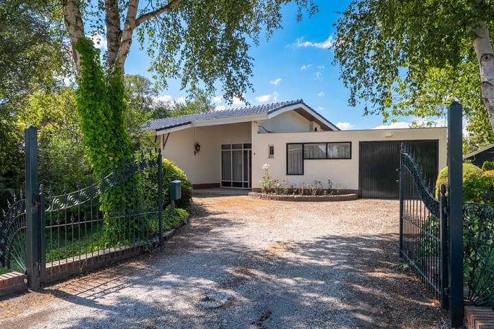 Photo 9 of Holwierderweg 1