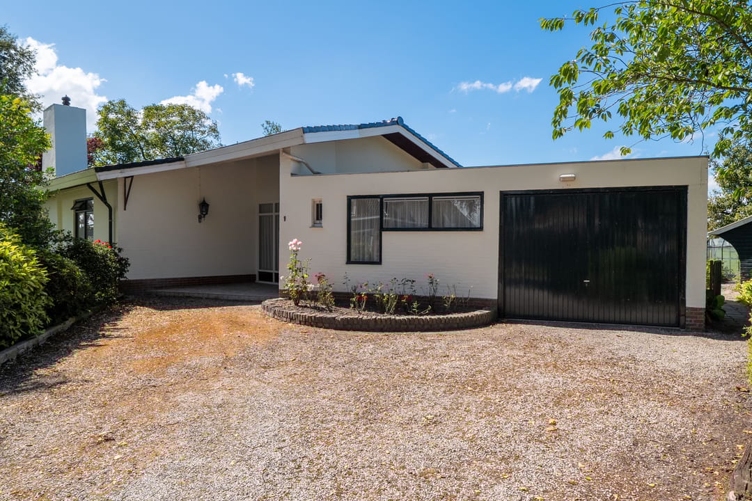 Foto 11 van Holwierderweg 1