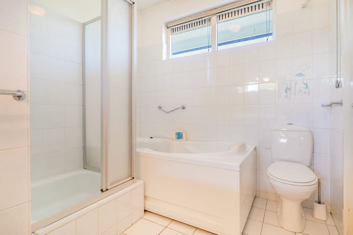 Photo 33 of Holwierderweg 1