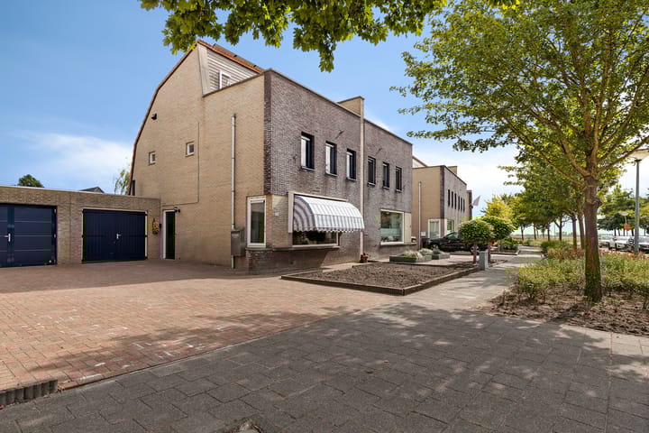 Roerdompstraat 15