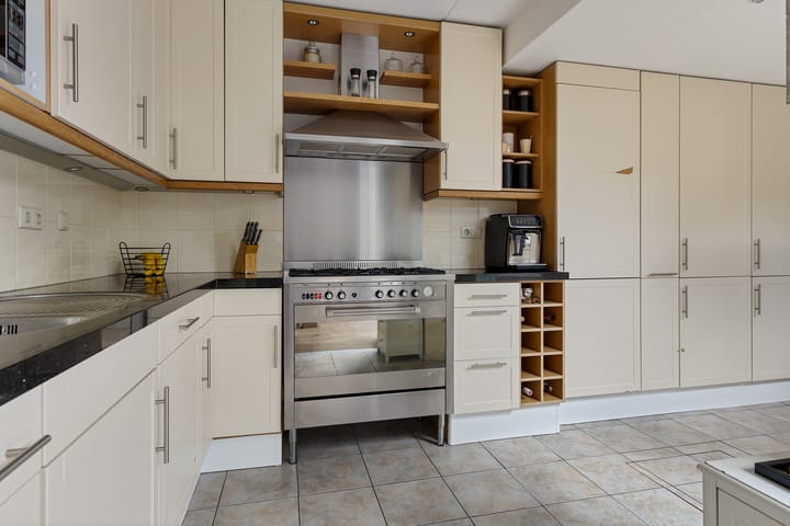 Foto 28 van Roerdompstraat 15