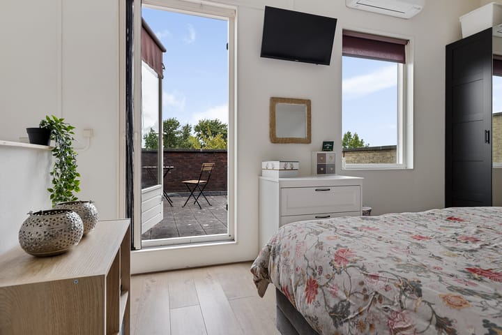 Foto 41 van Roerdompstraat 15