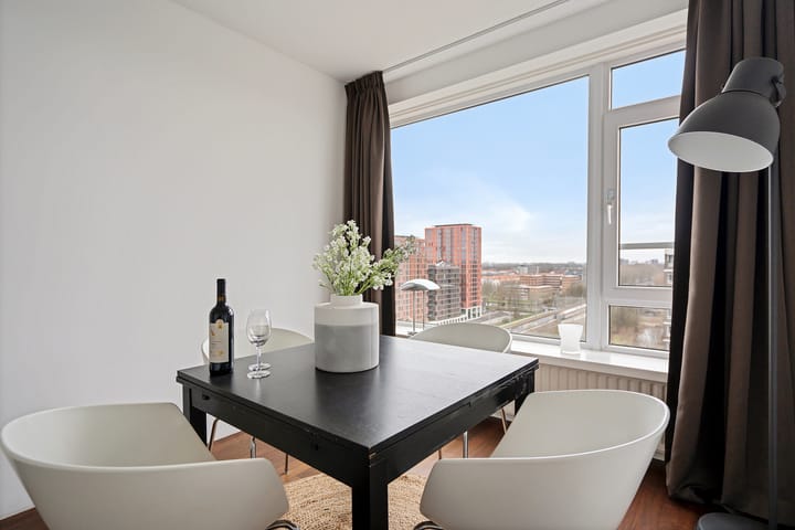 Foto 15 van Maassluisstraat 408