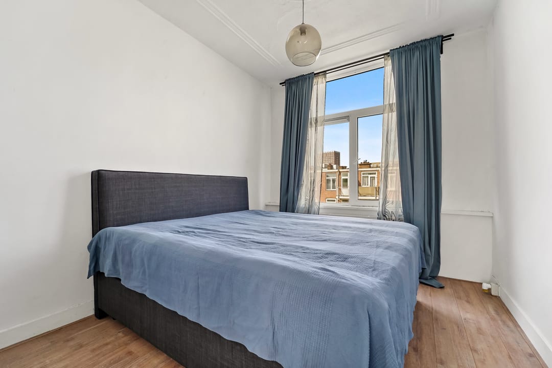 Photo 11 of Lyonnetstraat 71