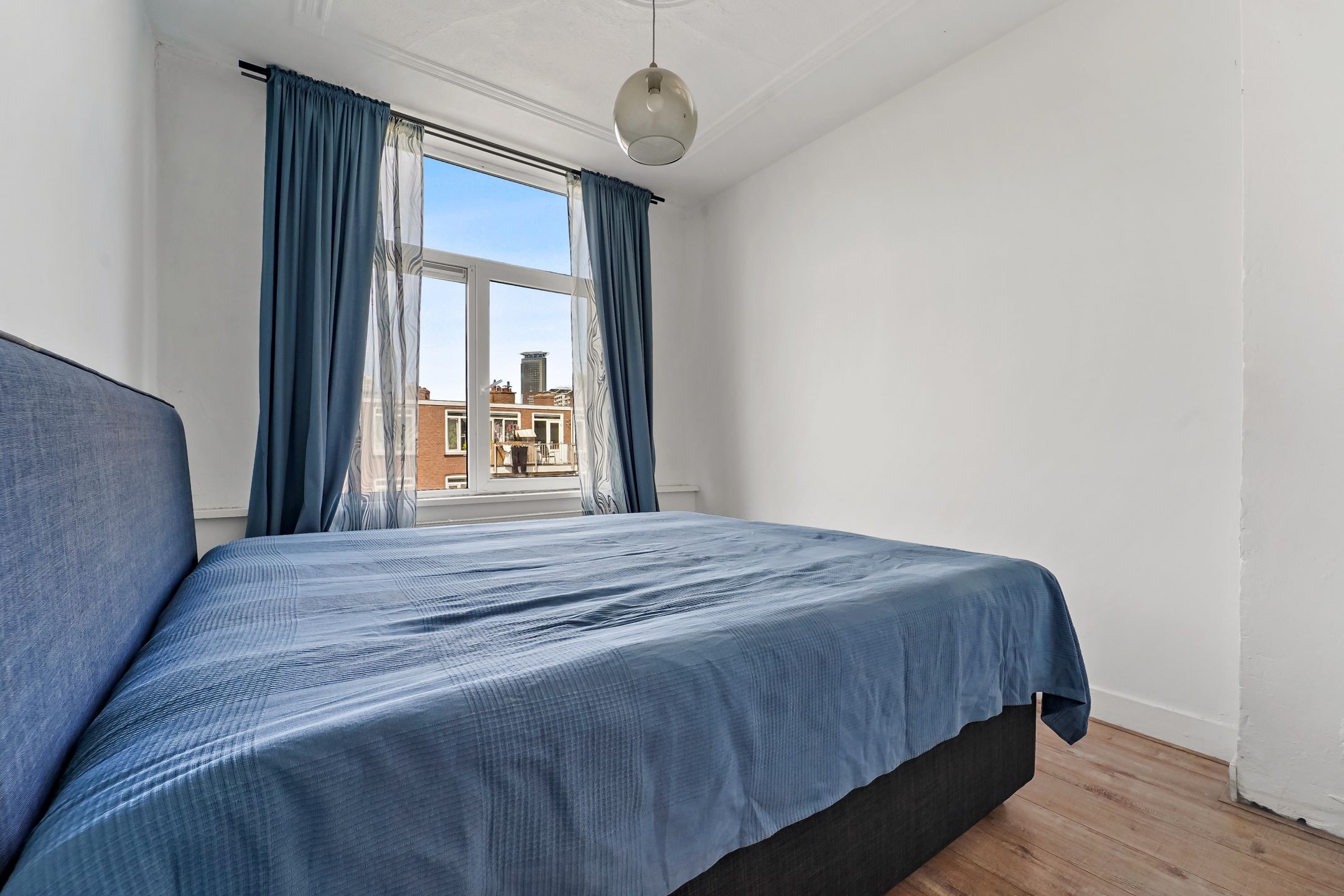 Photo 12 of Lyonnetstraat 71
