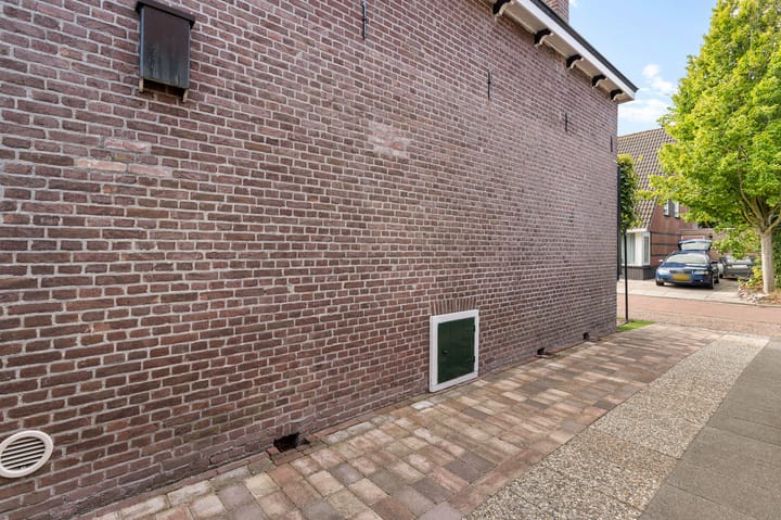 Foto 8 van Pompstraat 8