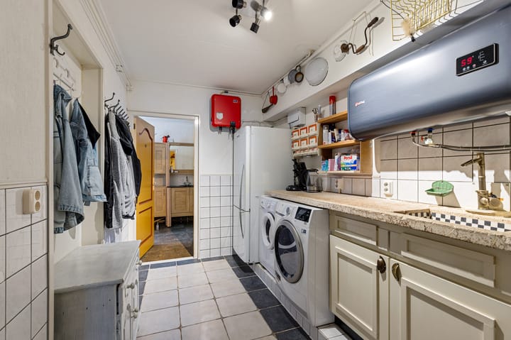 Foto 22 van Pompstraat 8