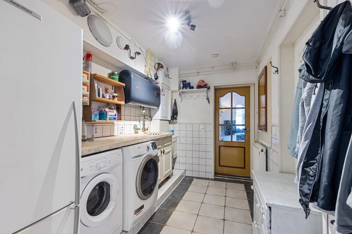 Foto 23 van Pompstraat 8