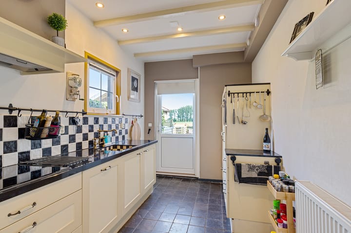 Foto 19 van Pompstraat 8