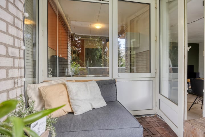 Foto 4 van Bernard Shawsingel 184