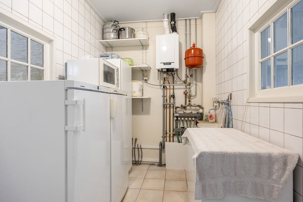 Photo 12 of van der Looswei 36