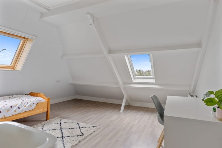 Foto 22 van van der Looswei 36