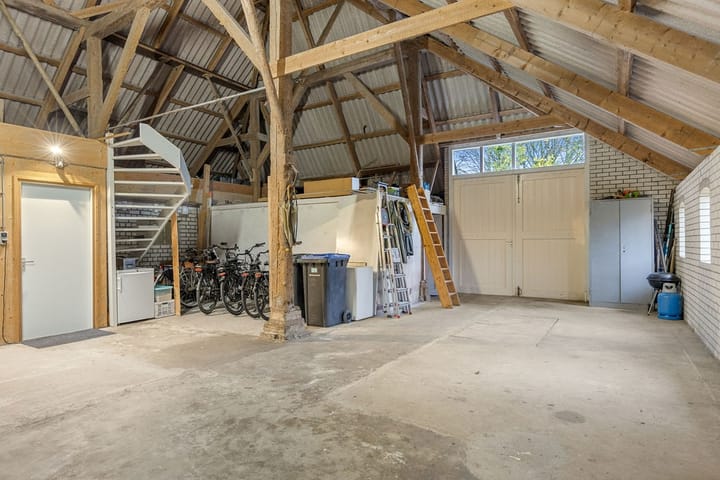 Foto 27 van van der Looswei 36