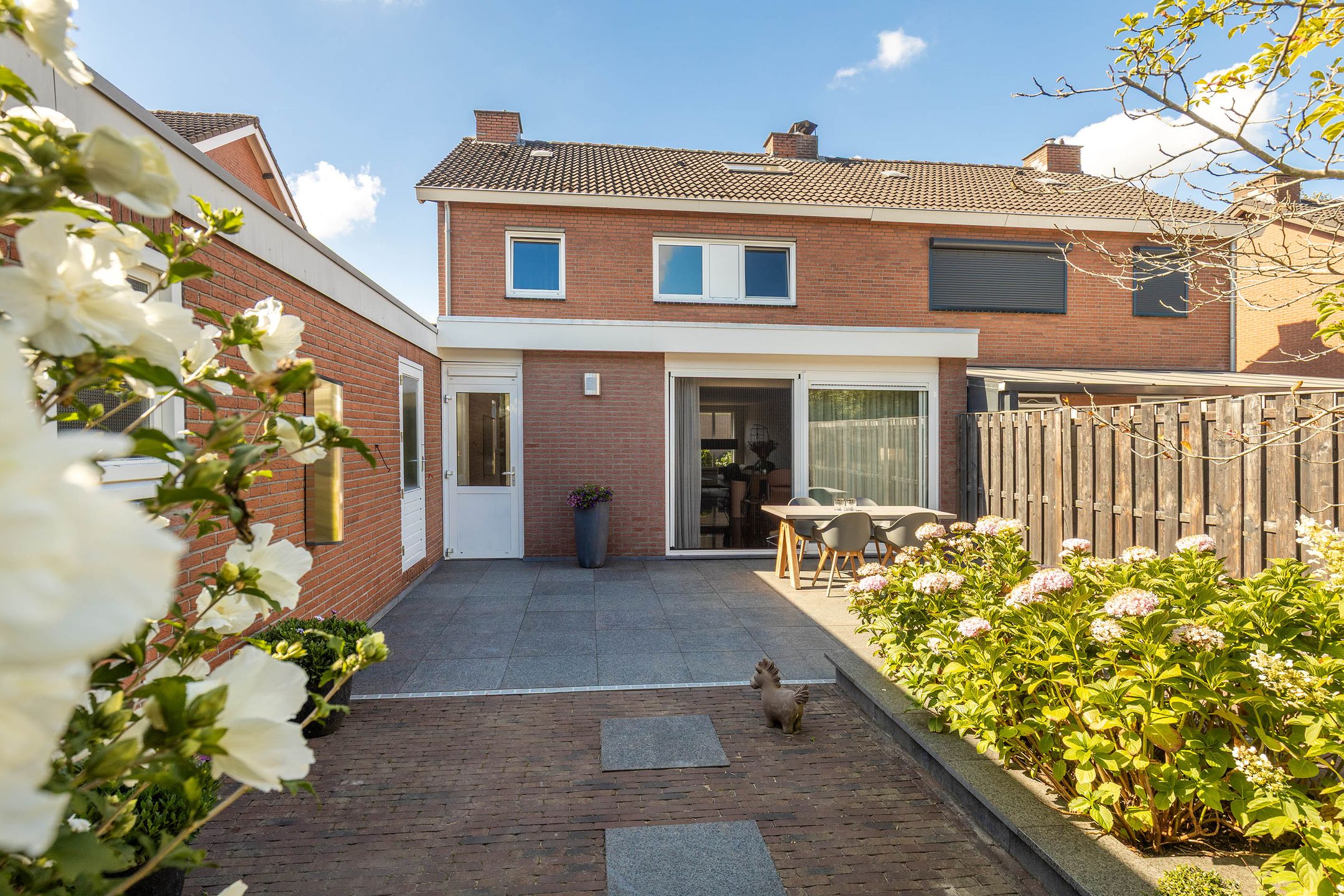 Foto 45 van Meexstraat 12